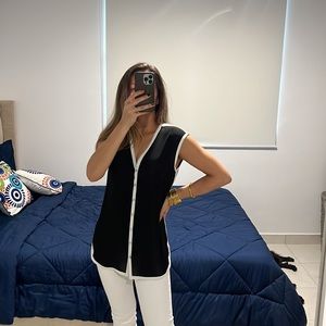 VINCE CAMUTO small blouse